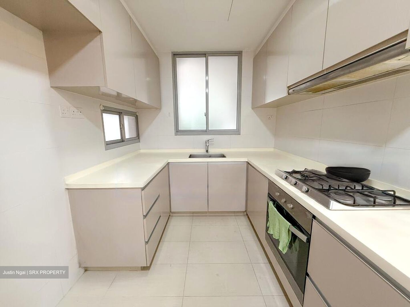 Prive (D19), Condominium #480403791